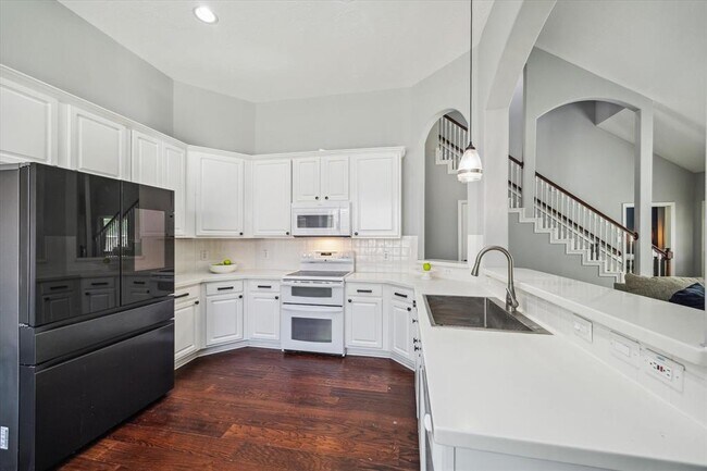 Building Photo - 20611 Carmine Oak Ct