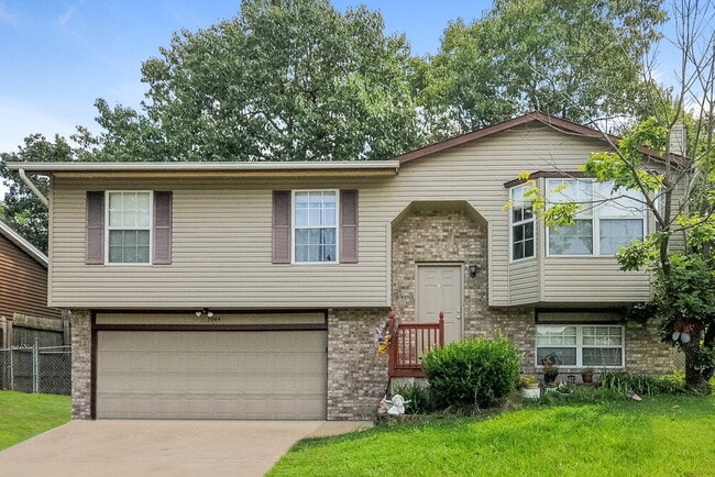 Building Photo - 3944 Walnut Ridge Ct