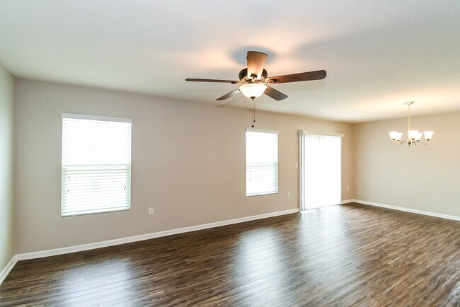 Building Photo - 2067 Tyson Lake Dr