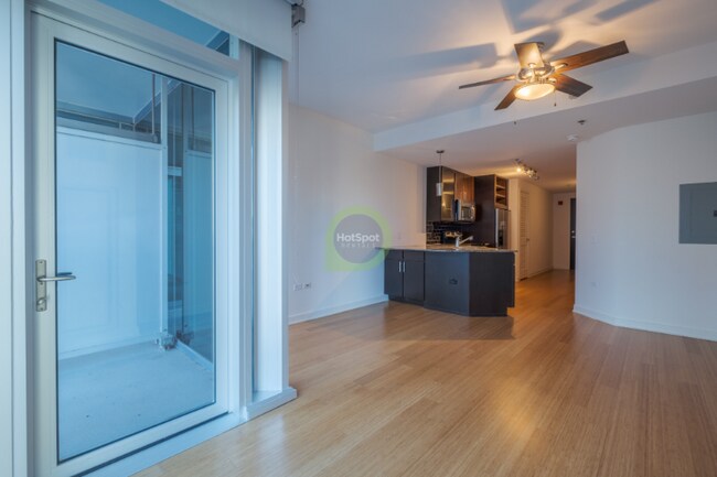 Foto del edificio - 355 N Wells St