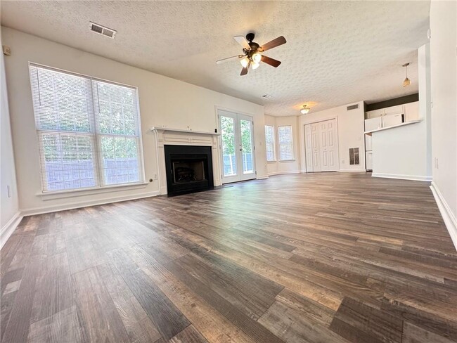 Foto del edificio - 3945 Brushy Creek Way