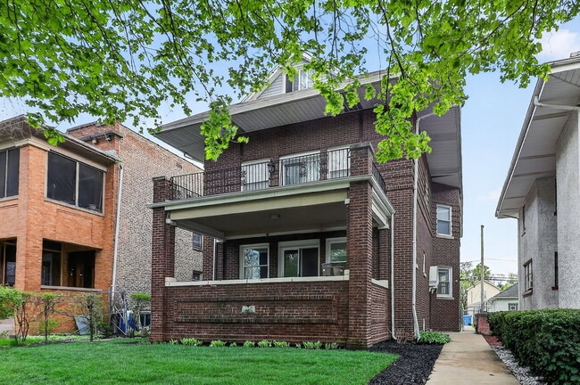 Building Photo - 5700 S Cicero Ave