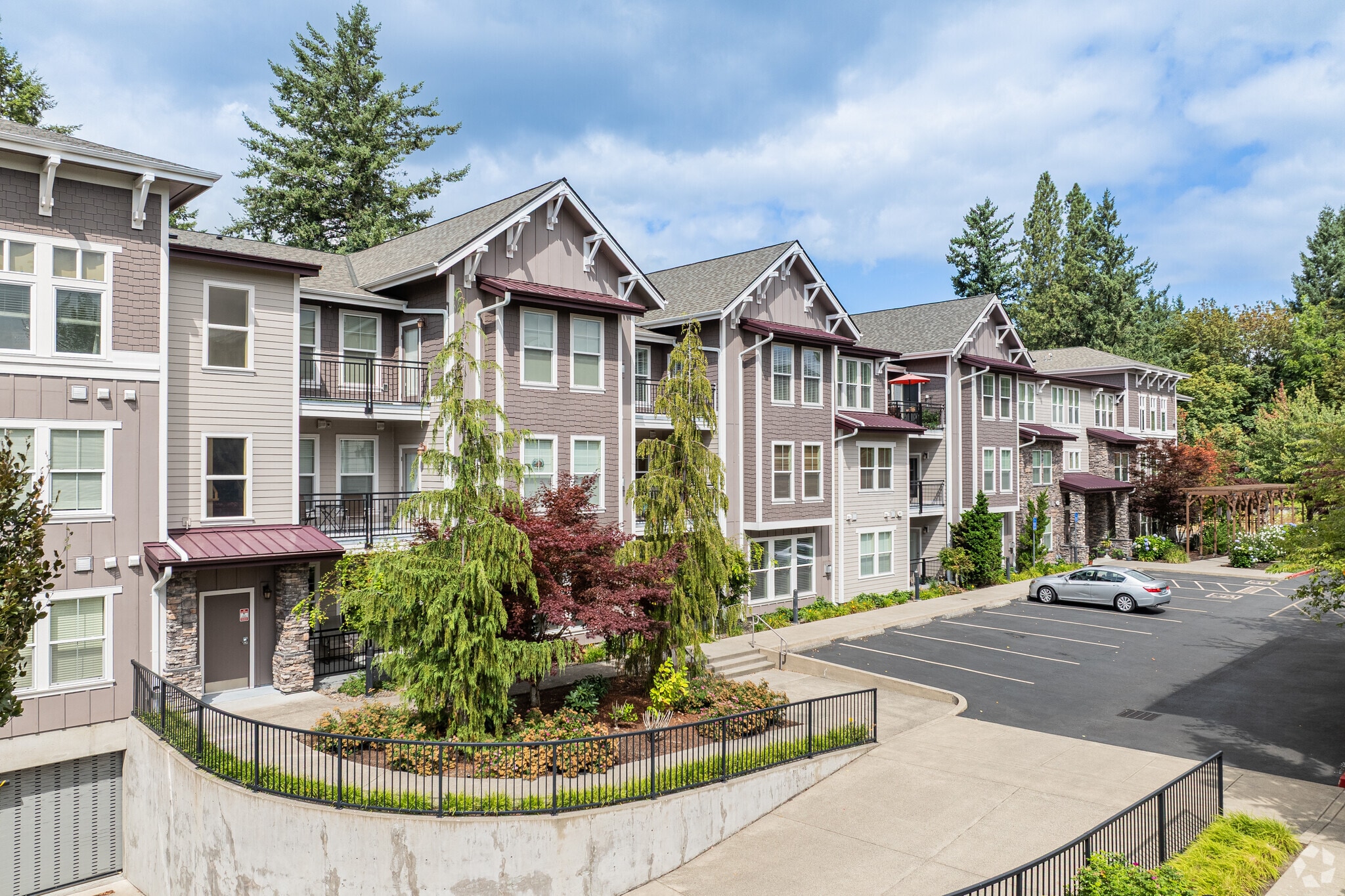 Quail Wood Condominiums