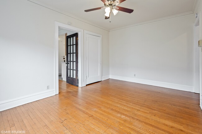 Building Photo - 5254 N Glenwood Ave