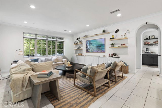 Building Photo - 7 Sunset Cove