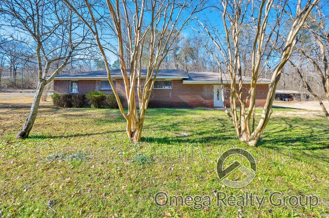 Building Photo - 5705 Willow Dr