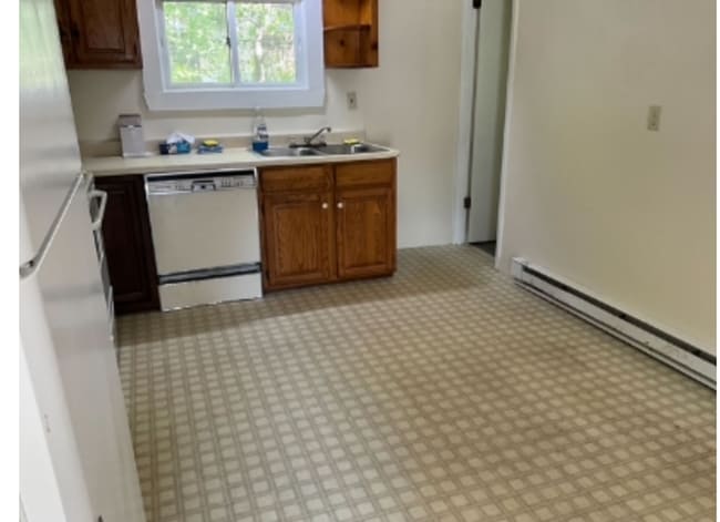 Building Photo - 27 Damon Ct