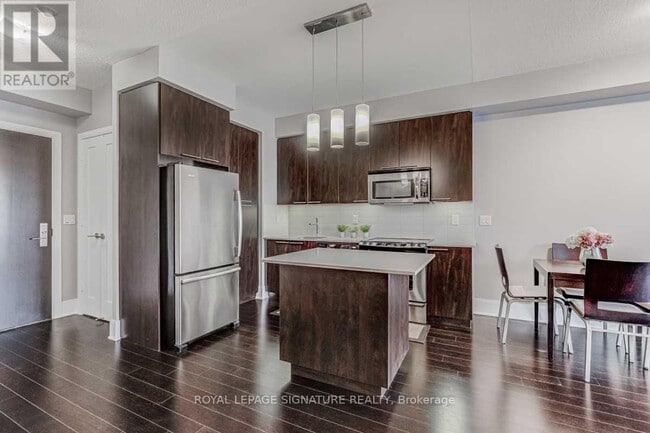 Building Photo - 25 Broadway Ave