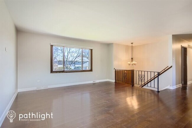 Building Photo - 14730 Holly Court