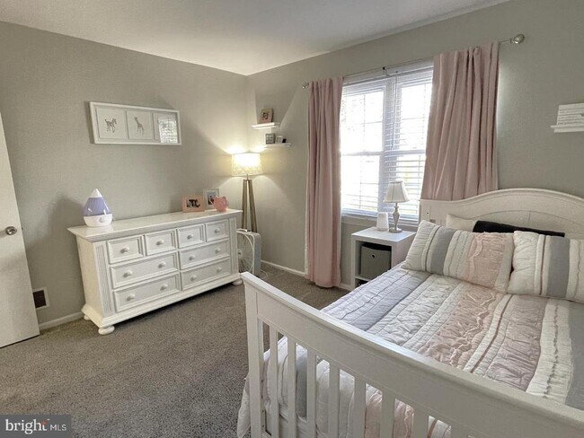 Foto del edificio - 125 Upper Valley Ln