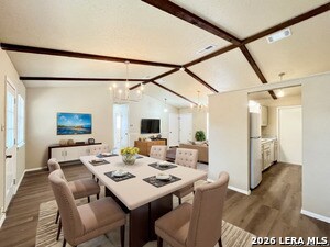 Foto del edificio - 8211 Creekline Dr