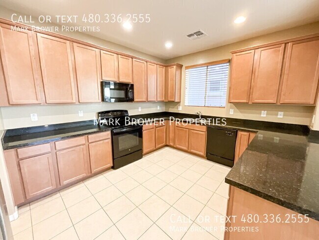 Foto del edificio - 3681 E Hans-