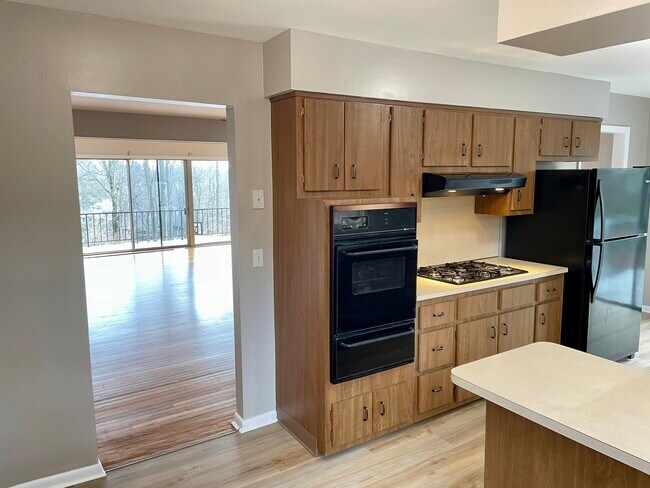 Foto del edificio - 513 Waverly Ave