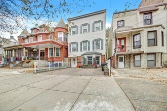 Building Photo - 42 Sherman Pl