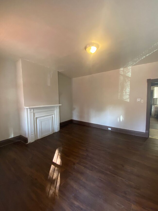 Building Photo - Renovated home in Braddock 2 bedroom Secti...