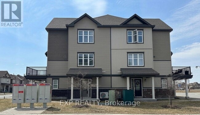 Building Photo - 2489 Waterlilly Way