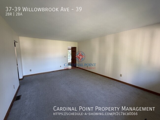 Foto del edificio - 37-39-39 Willowbrook Ave