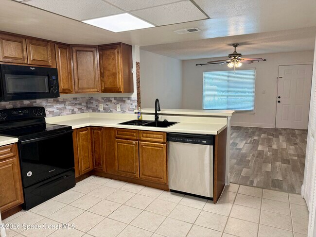 Foto del edificio - 1515 Huntington Ln