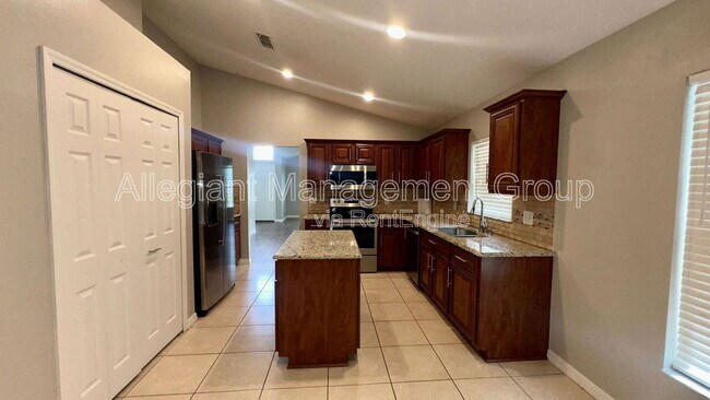 Building Photo - 2775 Eagle Canyon Dr S