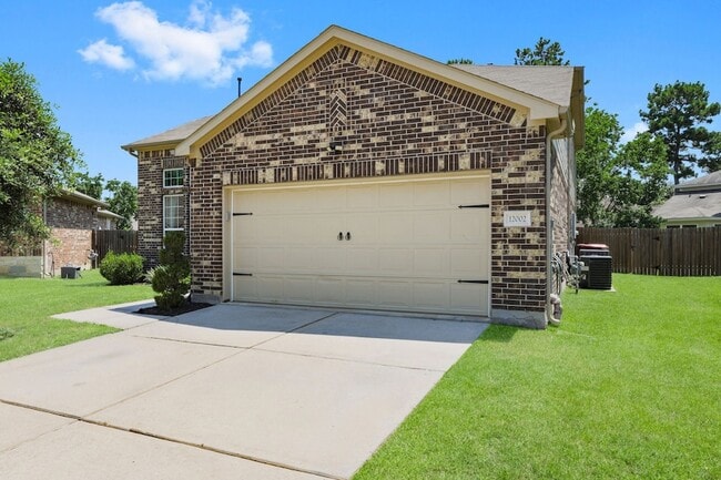 Building Photo - 12002 Rockridge Falls Dr