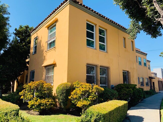 Building Photo - 311 S Crescent Heights Blvd
