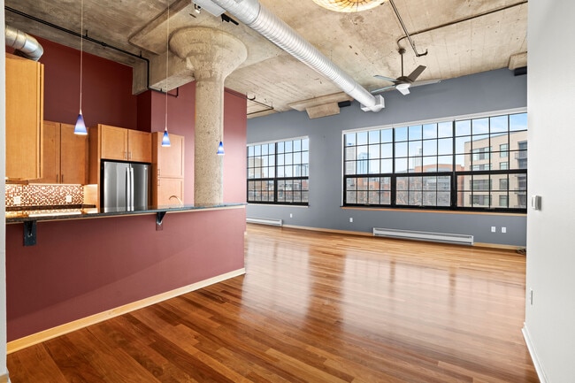 Kitchen & Living Room - 311 E Erie St