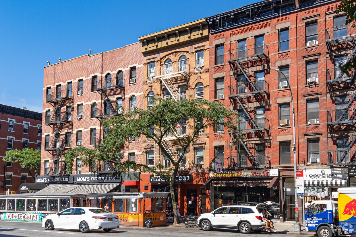 Primary Photo - 705 Ninth Ave