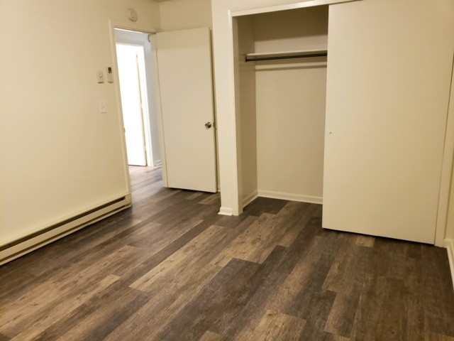 Foto del edificio - 302-306 Broce Dr
