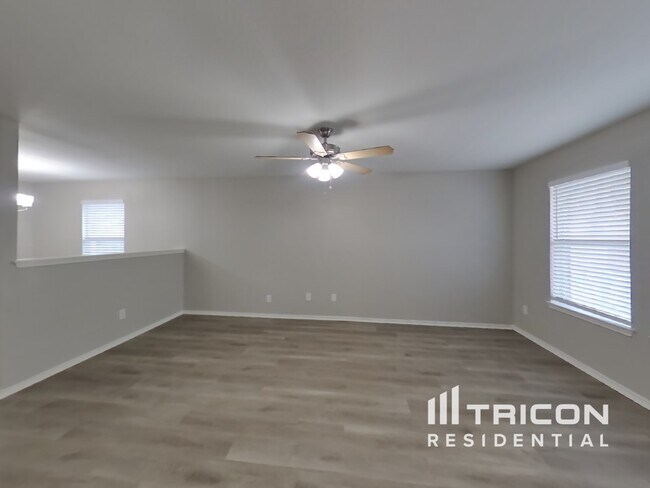 Building Photo - 1806 Marbach Woods
