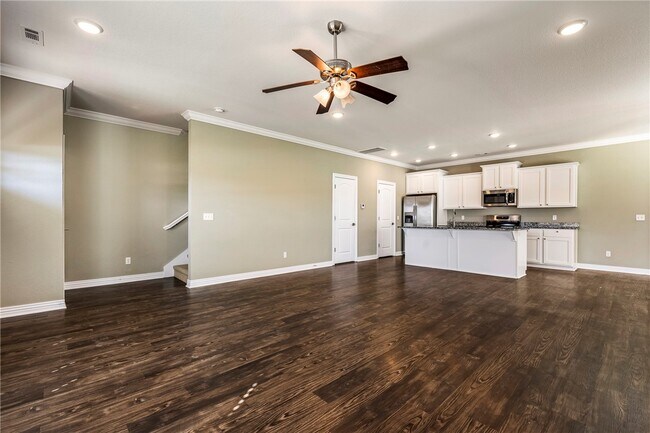 Foto del edificio - 121 Carrington Ave