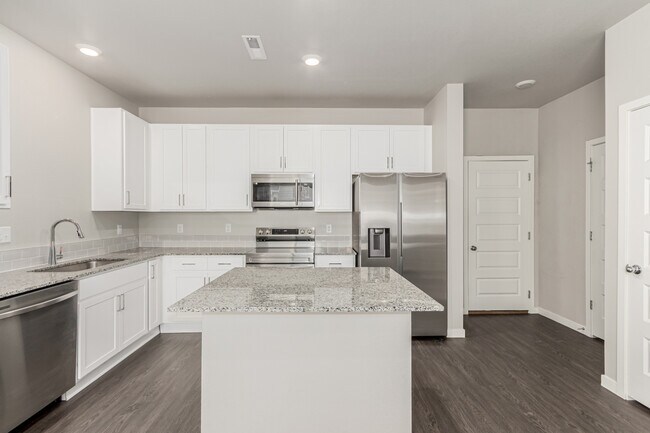 Foto del edificio - 1353 Reynolds St