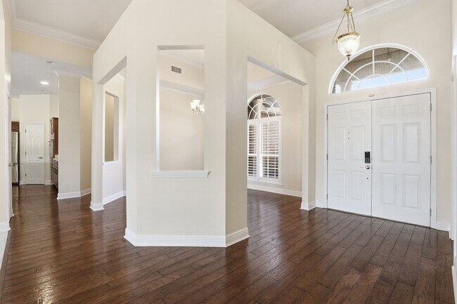 Foto del edificio - Ivy Park Brick Home 4 bedroom 3 1/2 baths