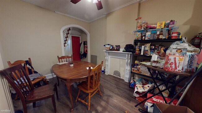 Building Photo - 5 br, 2 bath House - 2034 N 17TH ST