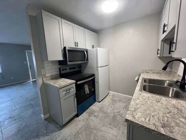 Foto del edificio - 2500 Mar Ct