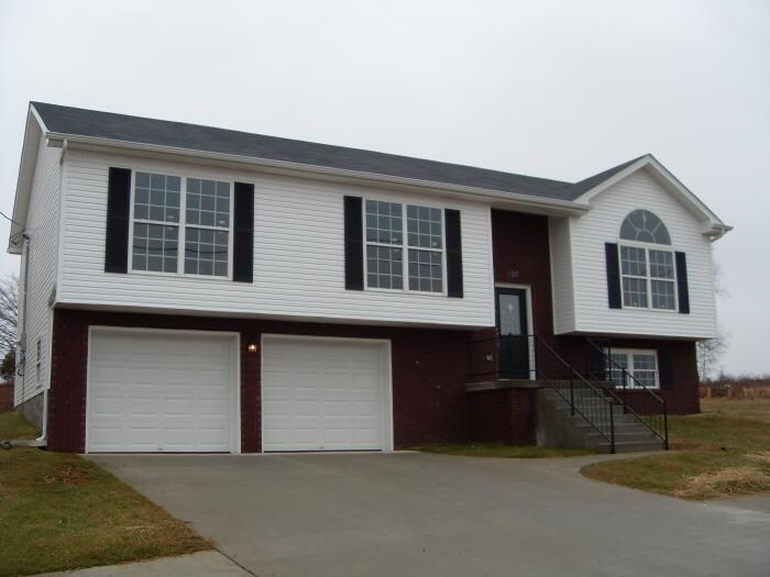 Primary Photo - 198 Creekvale Dr