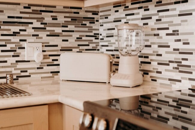 Photo - 400 Hobron Ln Townhome