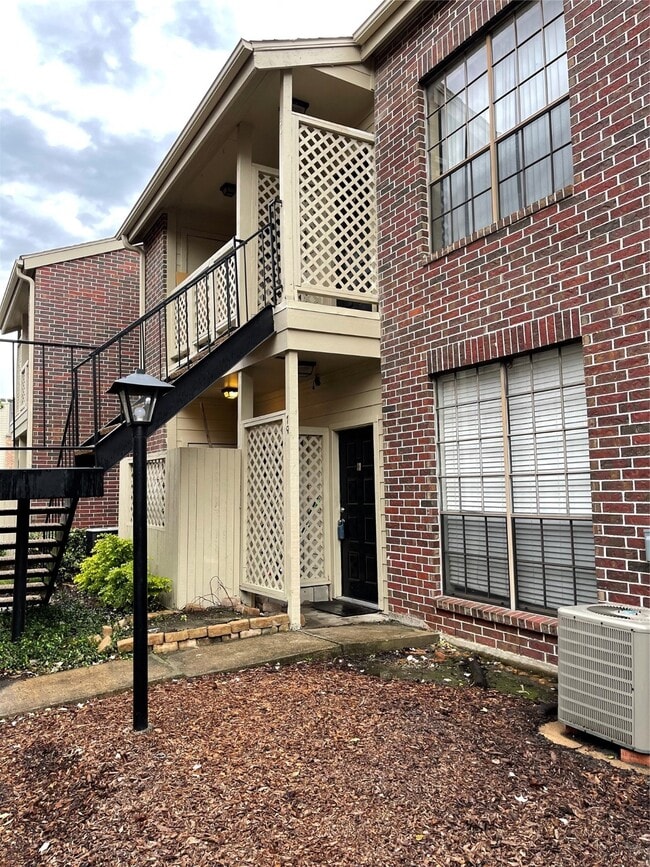 Foto del edificio - 8055 Cambridge St