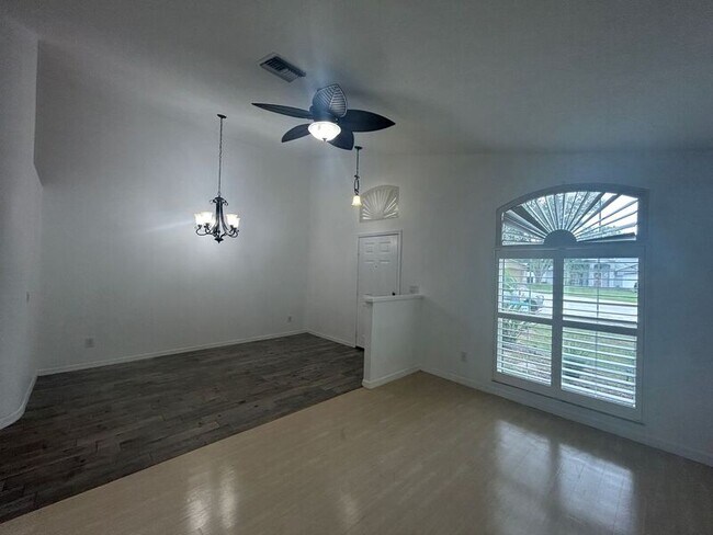 Foto del edificio - 105 Chardonnay Pl