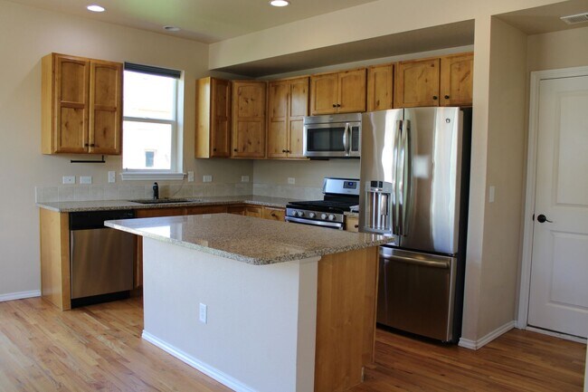 Foto del edificio - Stunning 3 Bedroom Home in North Fort Coll...