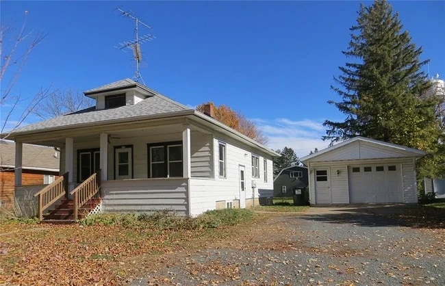 Building Photo - 510 N Washington St