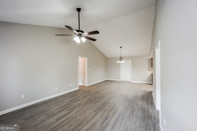 Building Photo - 334 Barr Cir
