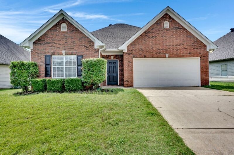 113 Macon Ct, Calera, AL 35040 House Rental in Calera, AL