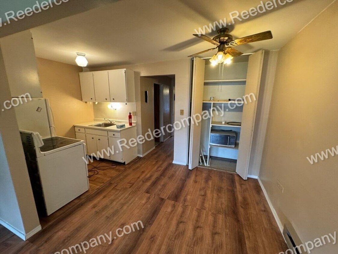 Primary Photo - Spacious 1 bedroom Condo