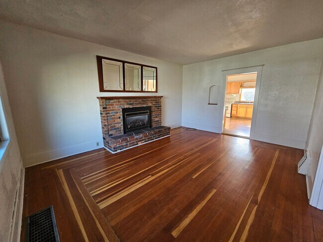 Foto del edificio - Spacious Home in the Slant Street Neighborhood