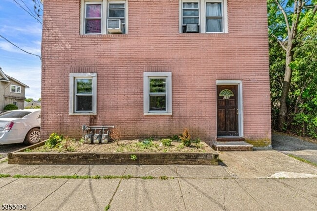 Foto del edificio - 388 Cook Ave