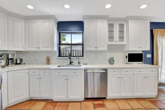 Foto del edificio - 801 SW 5th St