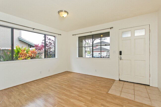 Foto del edificio - Mililani Mauka - 4 Bedroom, 2 1/2 Bathroom...