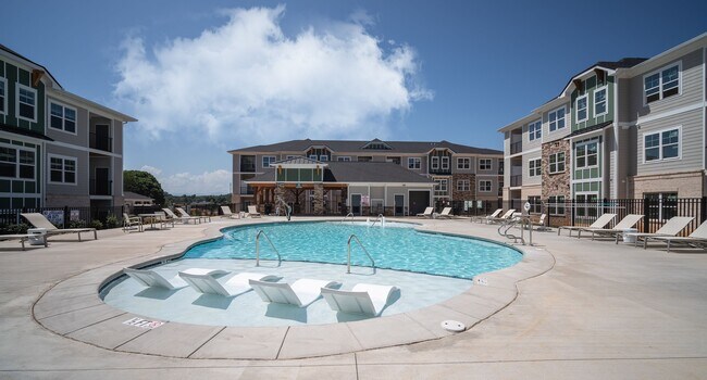 Retreat at Weaverville - 4