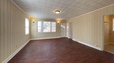 Building Photo - 3240 N Waynoka Cir