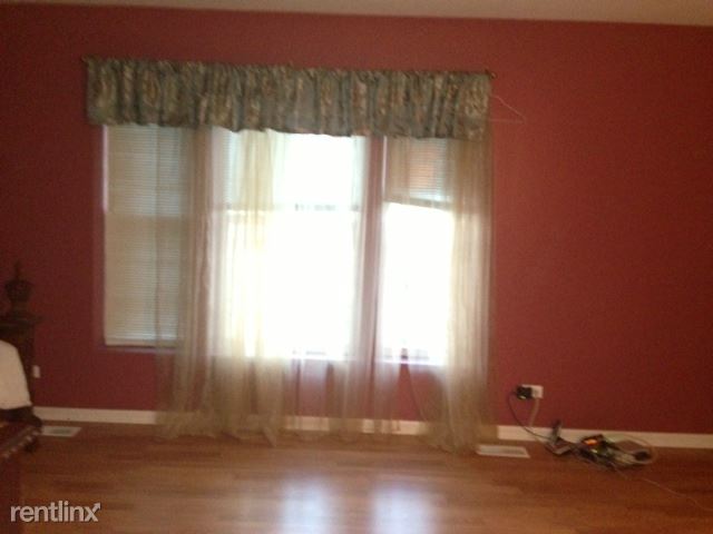 Foto del edificio - 932 Elizabeth Dr